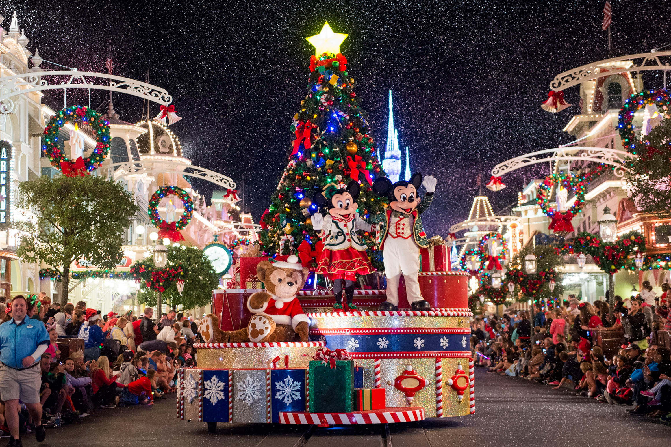 Disneyland Universal Studios Sea World Christmas Tour Sunshine Tours